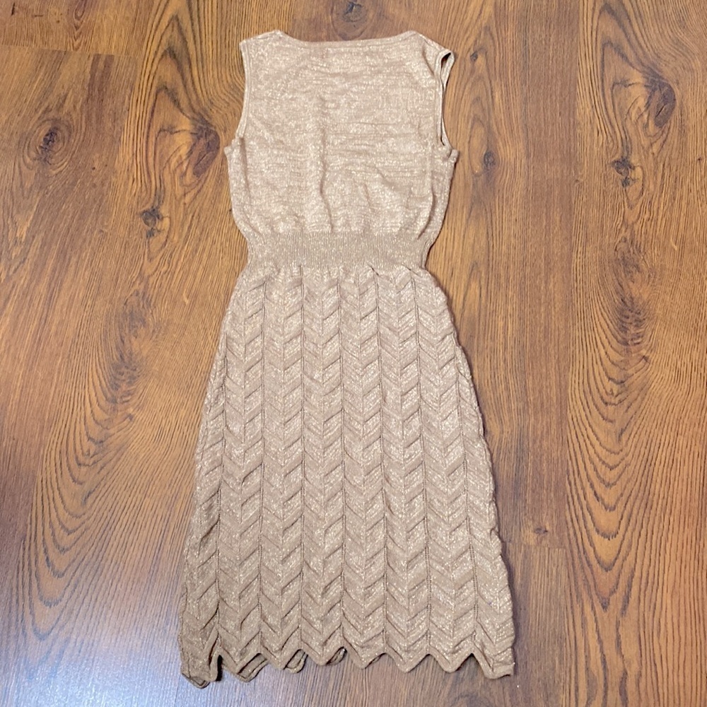 ๐ท Heartbeat ๐ท Glimmering Gold Sleeveless Dress - Picture 8 of 9